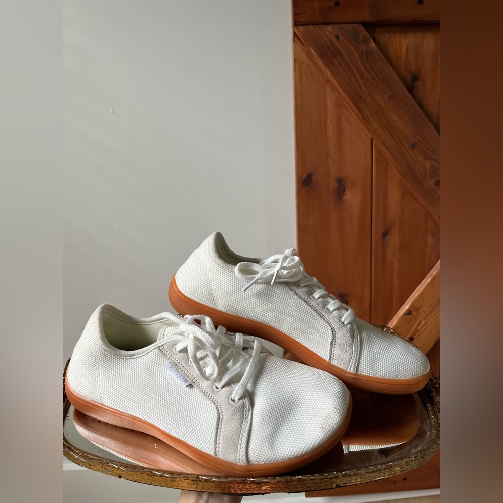 Whitin Barefoot Shoes size 8